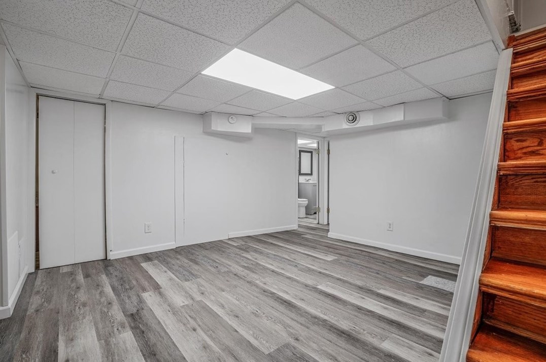 261 Robinson St, Pittsburgh PA 15213-2312 exterior