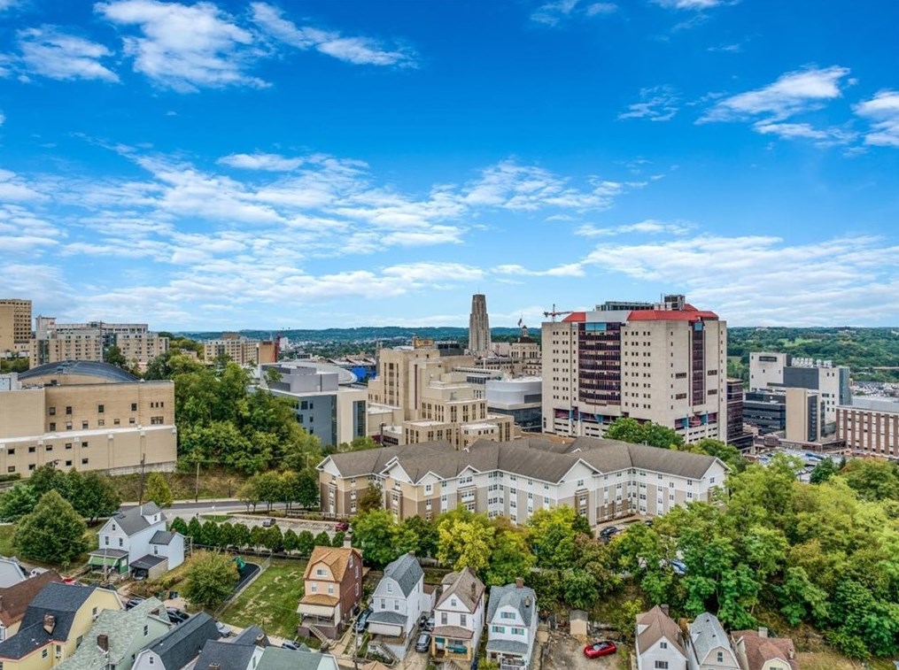 261 Robinson St, Pittsburgh PA 15213-2312 exterior