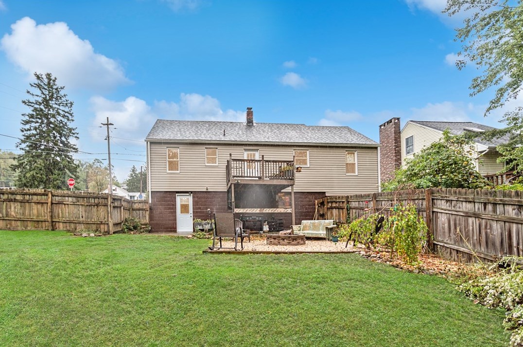 936 Franklin Ave, Connellsville, PA 15425