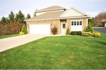125 Villa Court - Photo 1