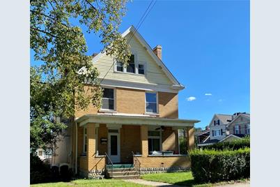 721 Maple St - Photo 1
