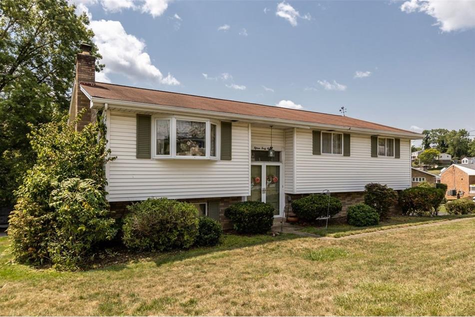 1548 Berryman Ave, South Park, PA 15129 MLS 1618387 Coldwell Banker