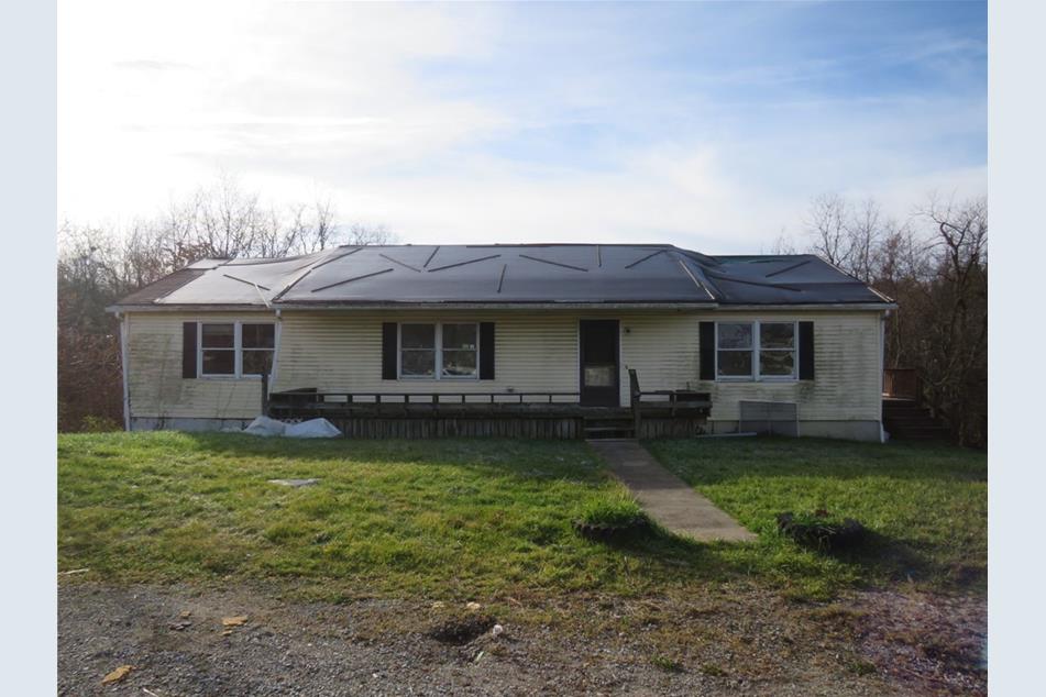 240 California Ln, North Huntingdon, PA 15642 MLS 1633456 Coldwell