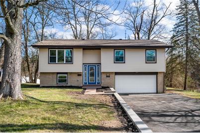 400 Woodhaven Dr - Photo 1