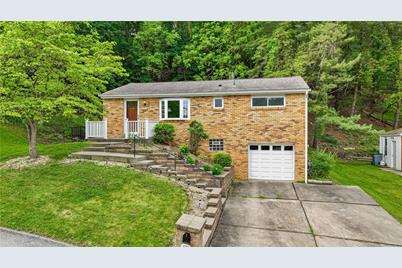 176 Springwood Drive, Pittsburgh, PA 15147 - Photo 1