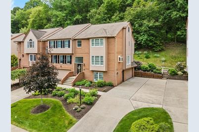 2127 Huntington Ct, Pittsburgh, PA 15090 - Photo 1