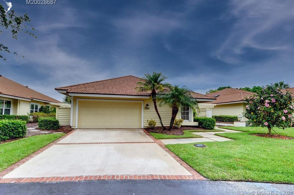 7060 Winged Foot Dr, Stuart, FL 34997-8623