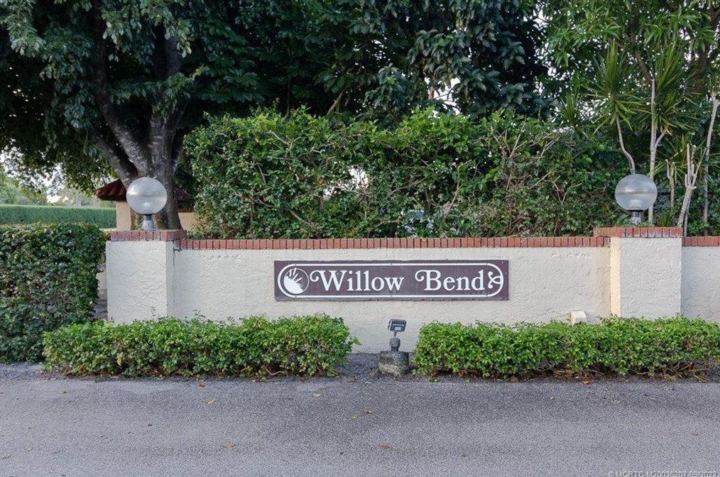 7843 Willow Spring Dr, Lake Worth, FL 33467-3218