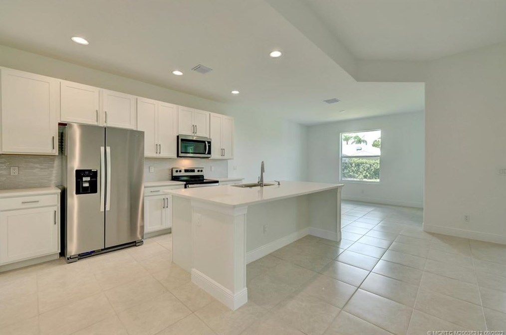 2050 Se Parrot St, Fort Pierce, FL 34952