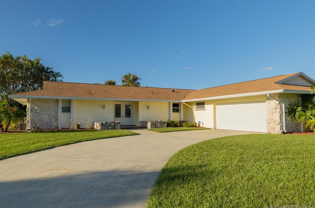 1579 Se Sunshine Ave, Fort Pierce, FL 34952