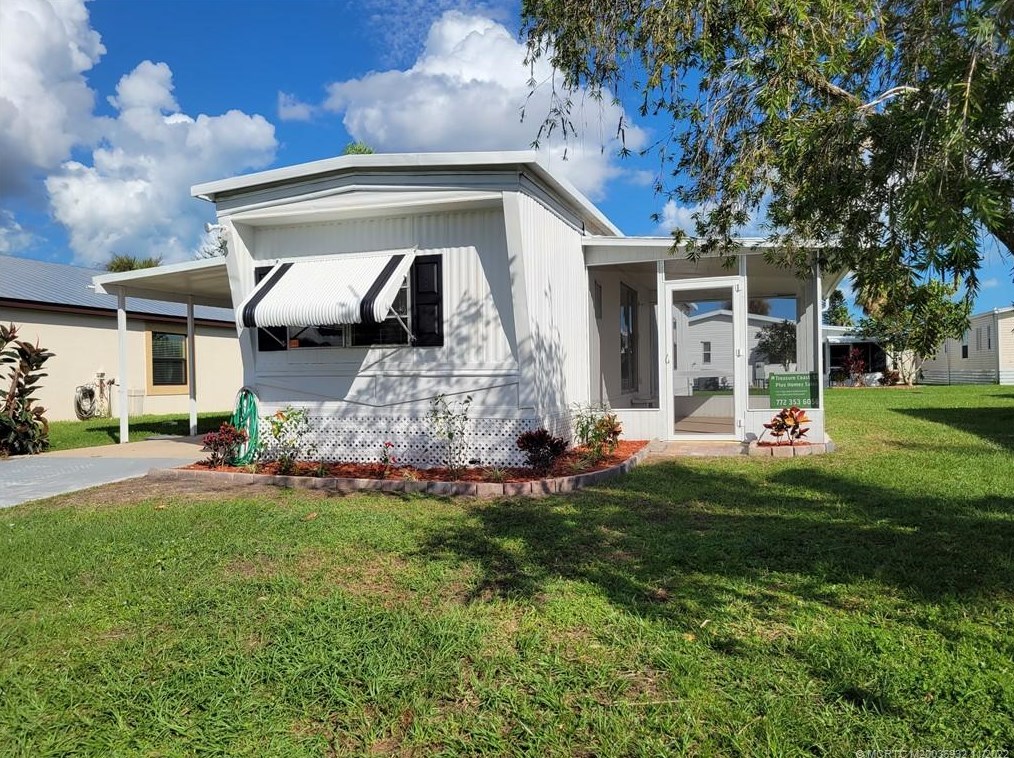 43 Florida Way, Fort Pierce, FL 34952