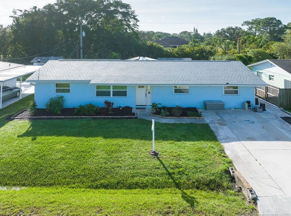 1878 Harrison St, Stuart, FL 34997-5655