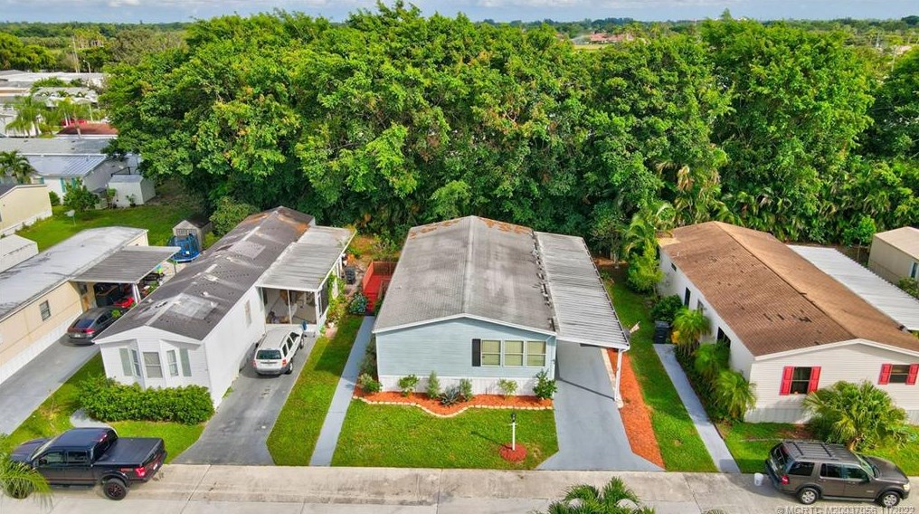 29 Plantation Blvd, Lake Worth, FL 33467