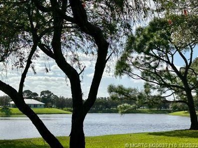 2285 Sw Essex Ct, Palm City, FL 34990