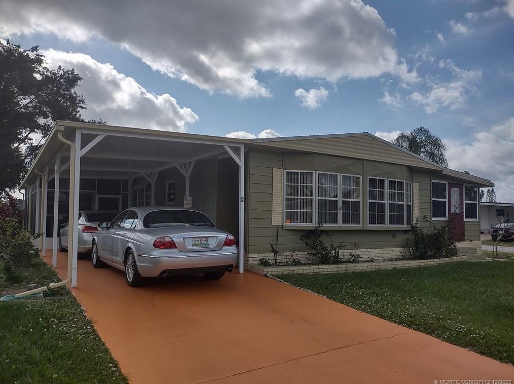 2 Rosita W, Fort Pierce, FL 34952