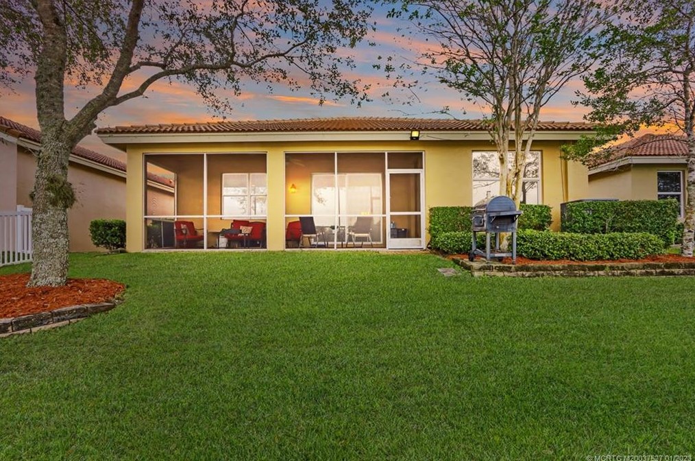 3200 Porpoise Cir, Stuart FL  34997-8916 exterior