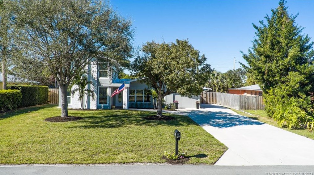 710 Madison Ave, Stuart, FL 34996-3261