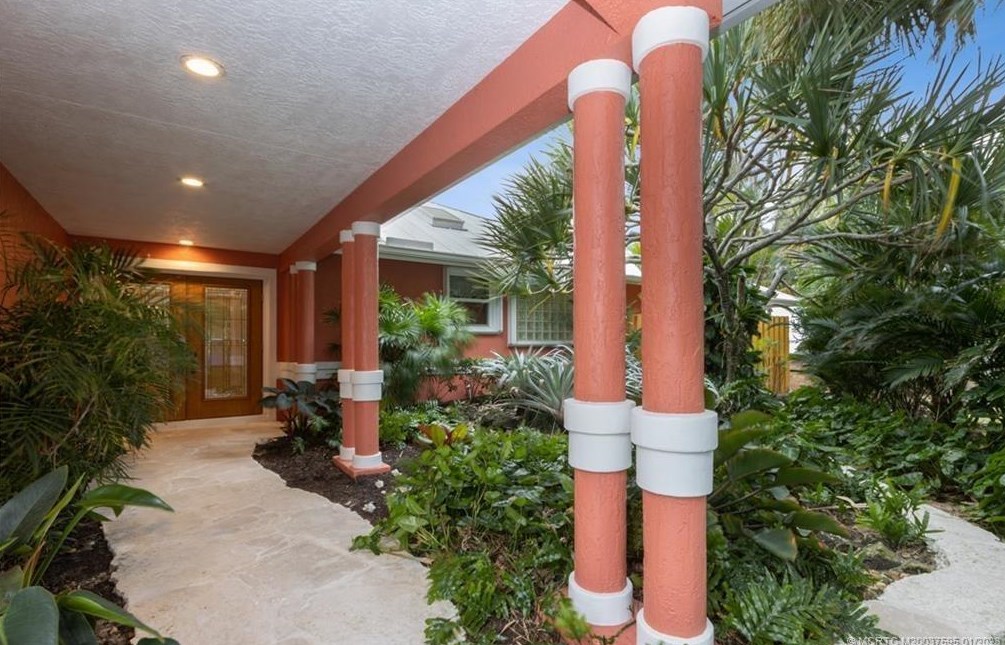 4650 Spinnaker Point Pl, Stuart FL  34996-1425 exterior