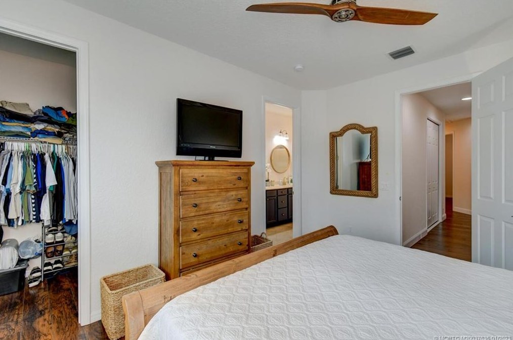 680 Glen Crest Way, Stuart FL  34997-7257 exterior