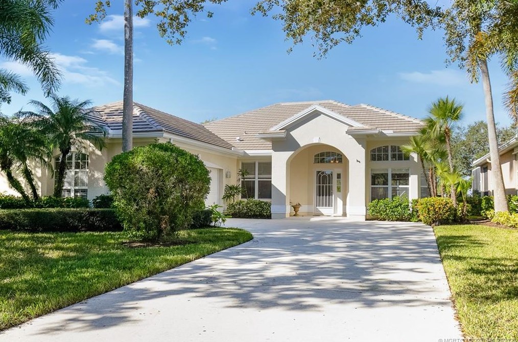 1668 Sw Monarch Club Dr, Palm City, FL 34990