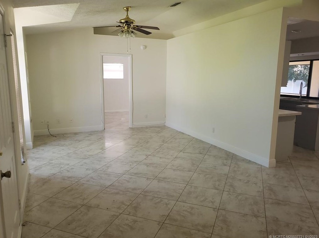 1030 Se Euclid Ln, Fort Pierce, FL 34983