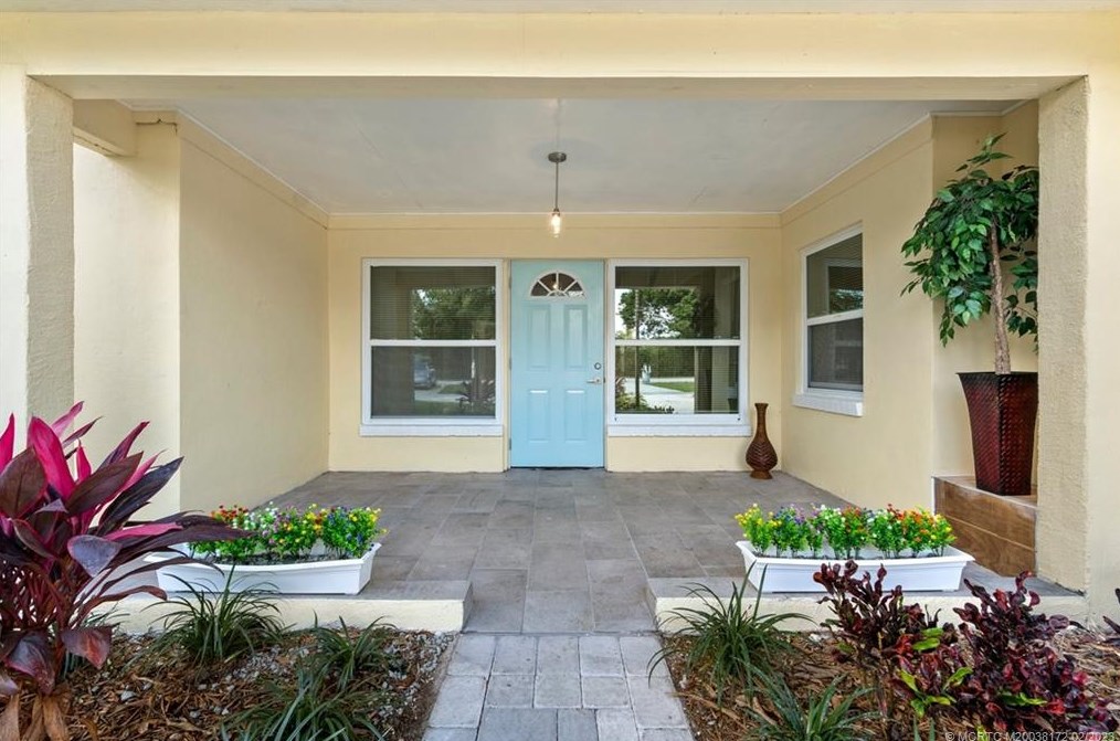 1028 Fork Rd, Stuart FL  34994-7603 exterior