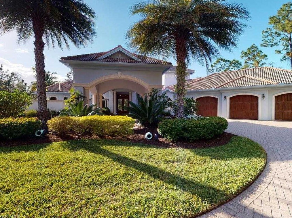 4529 Club Estates Dr, Naples, FL 34112