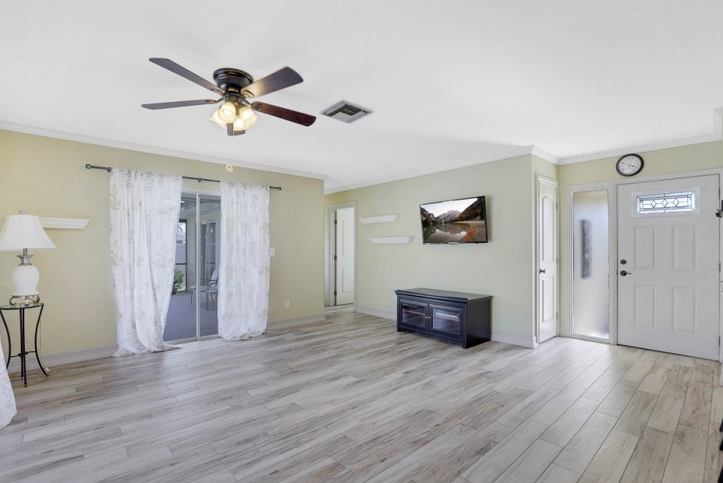 155 Tahiti Rd, Marco Island, FL 34145