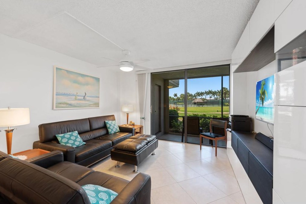 601 Seaview Ct #103, Marco Island, FL 34145