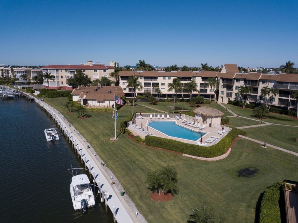 750 Elkcam Cir 311, Marco Island, FL 34145