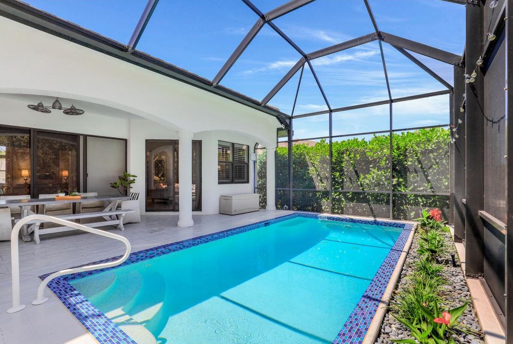 271 Shadowridge Ct, Marco Island, FL 34145