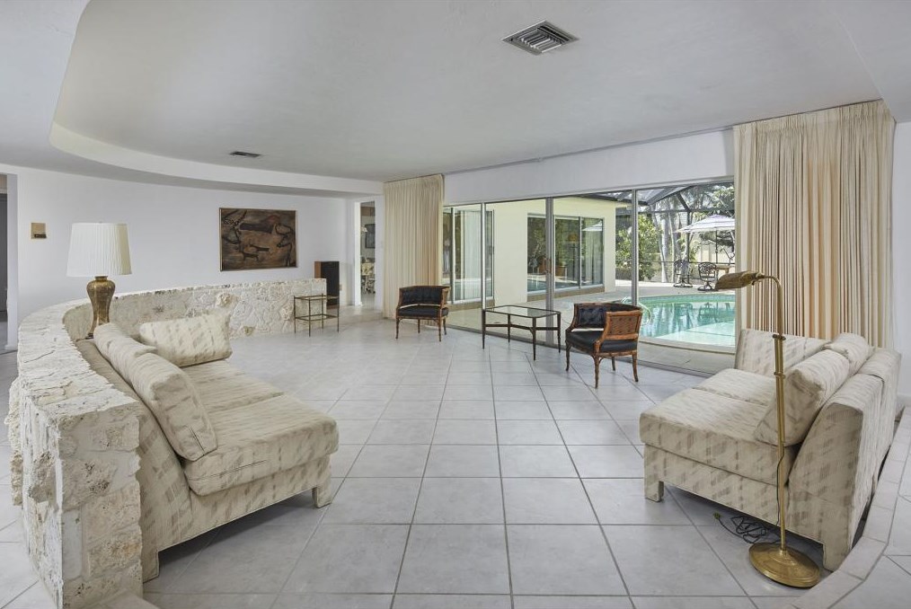 1585 Ludlow Rd, Marco Island, FL 34145