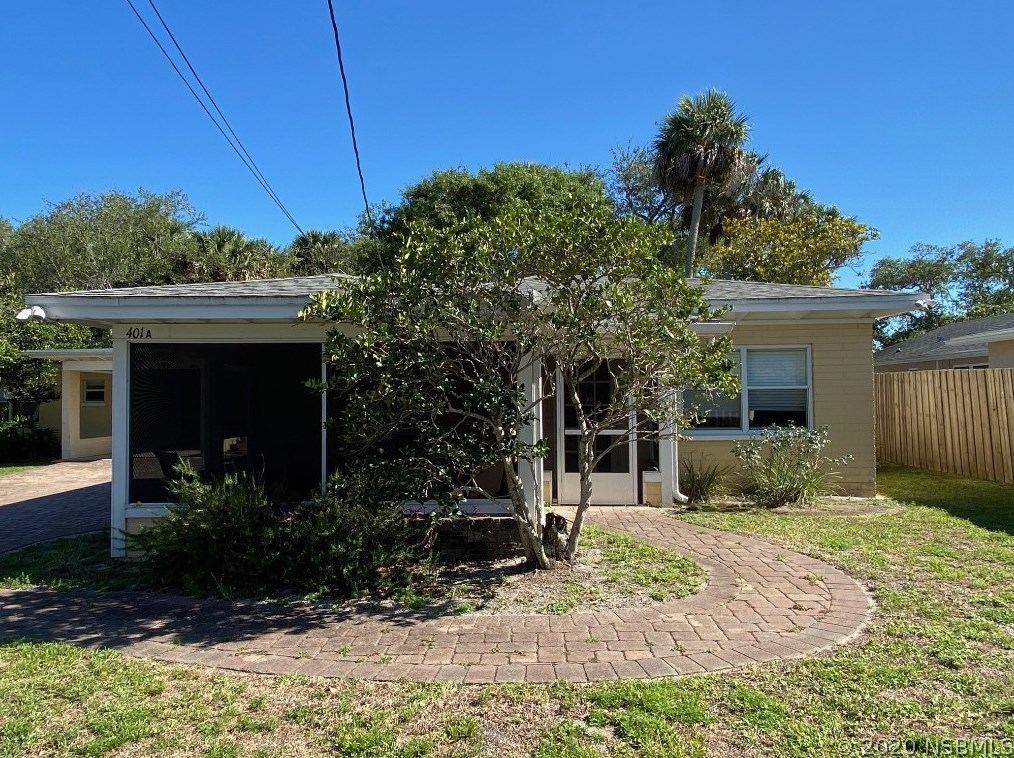 401 Oakwood Ave #a, New Smyrna, FL 32169