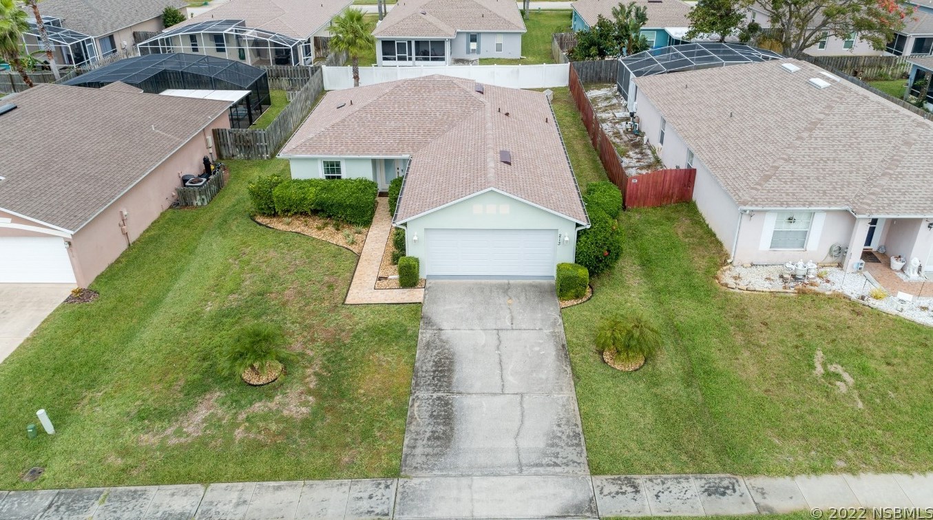 213 Two Oaks Dr, Edgewater FL  32141-3016 exterior