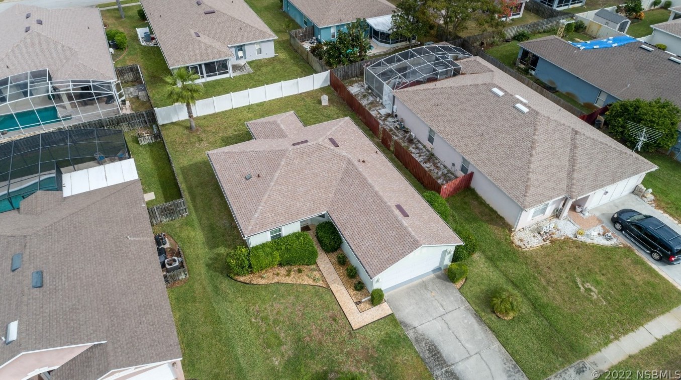 213 Two Oaks Dr, Edgewater FL  32141-3016 exterior