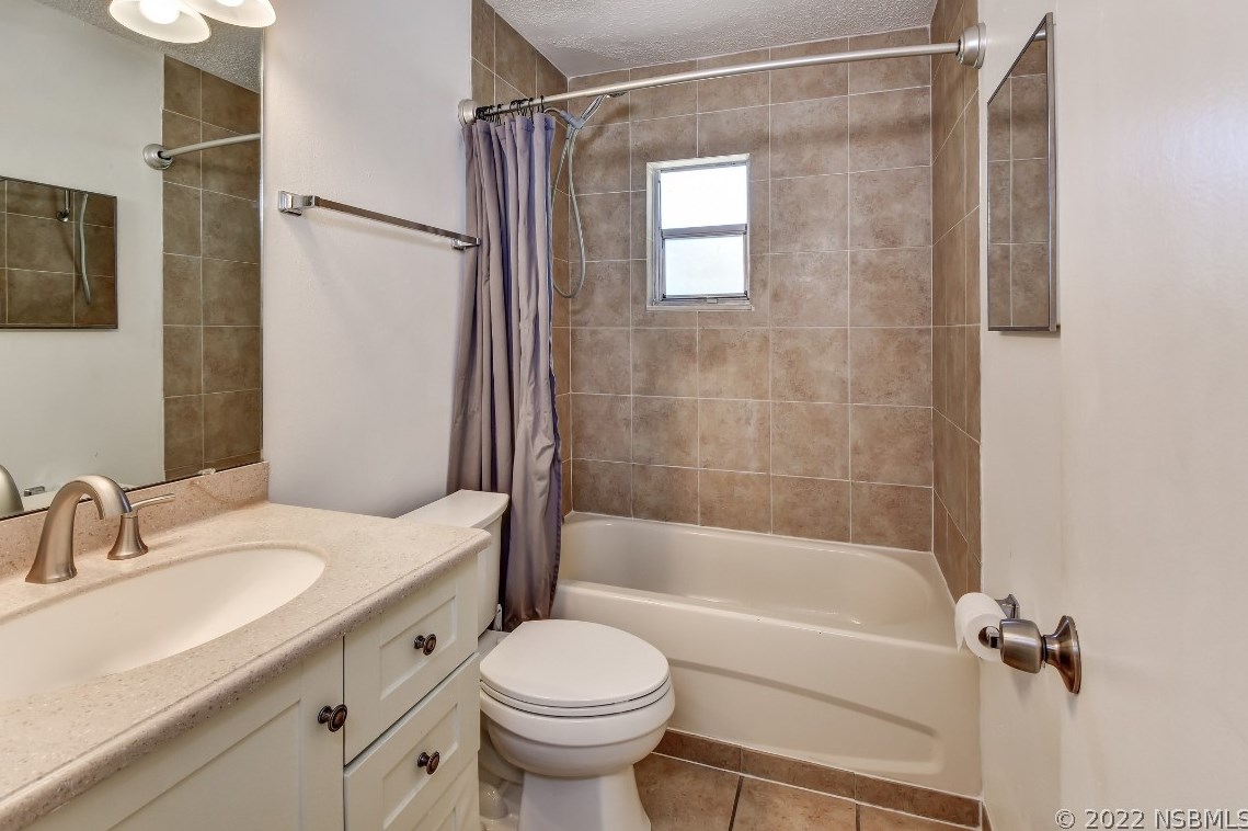 1802 Fern Palm Dr, Edgewater FL 32132-3531 exterior