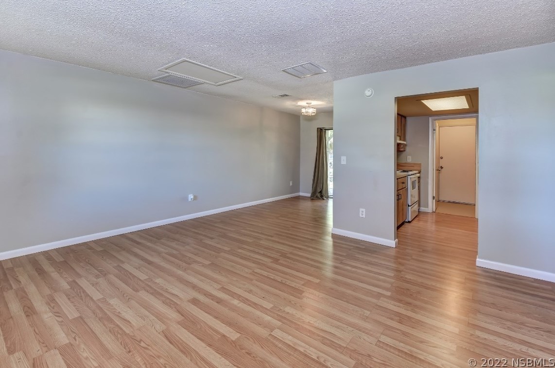 1802 Fern Palm Dr, Edgewater FL 32132-3531 exterior