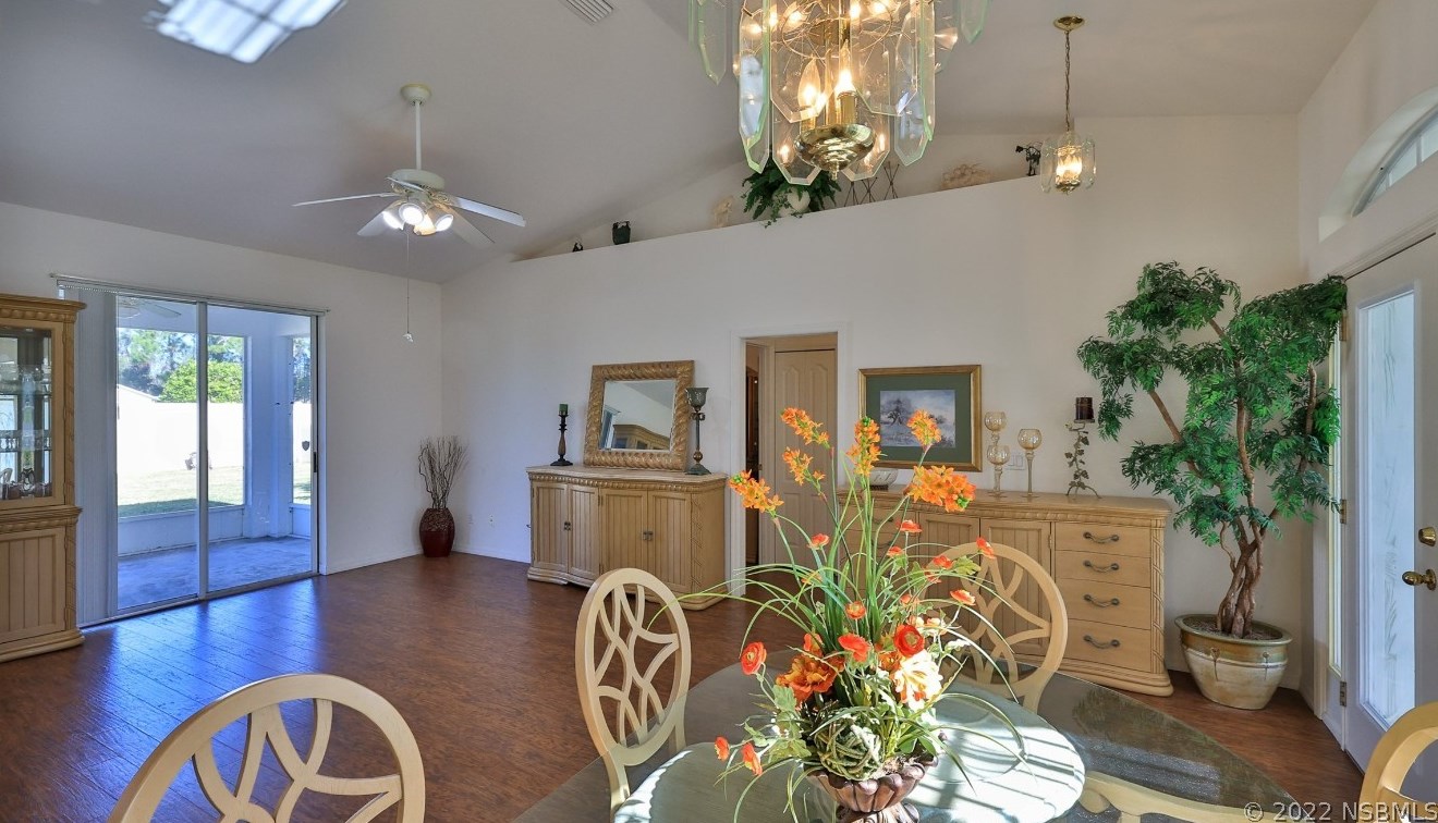 208 San Remo Cir, Edgewater FL  32141-5845 exterior