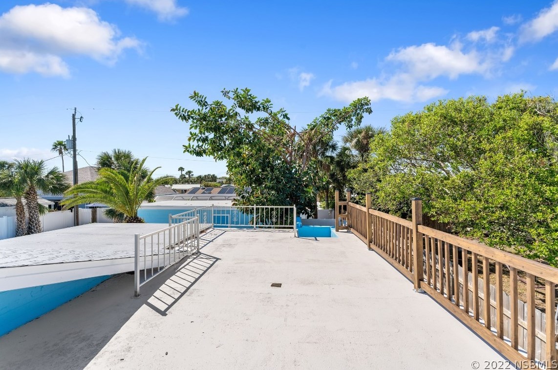 4612 Katy Dr, New Smyrna FL  32169-4306 exterior