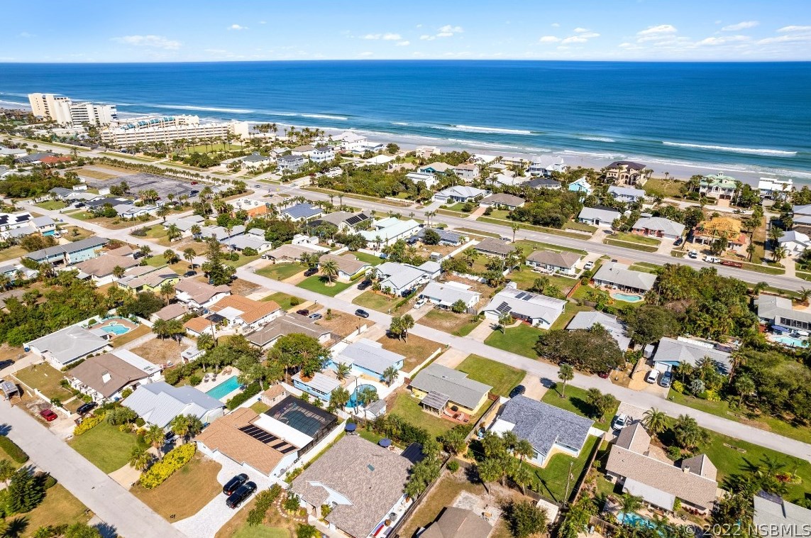 4612 Katy Dr, New Smyrna FL  32169-4306 exterior