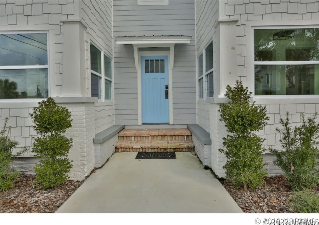 201 Palmetto St, New Smyrna FL  32168-7133 exterior