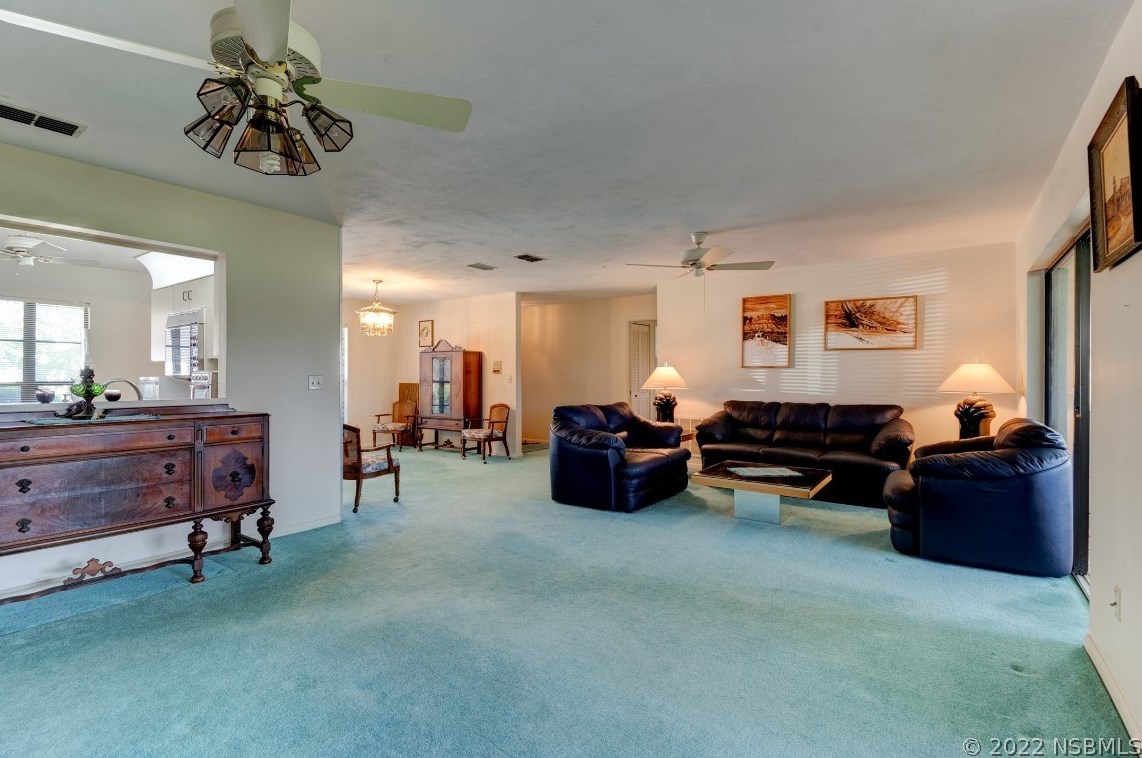 47 Fairway Cir, New Smyrna FL  32168-6342 exterior