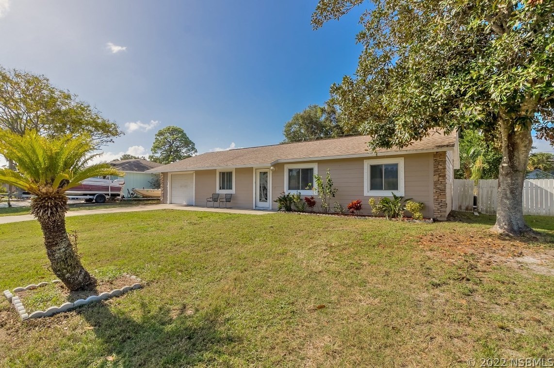 2322 Evergreen Dr, Edgewater, FL 32141-5121