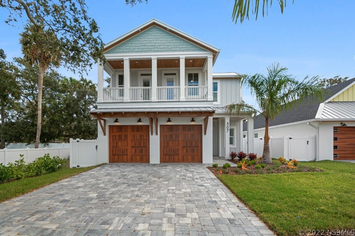 507 Pine St, New Smyrna, FL 32169-2427