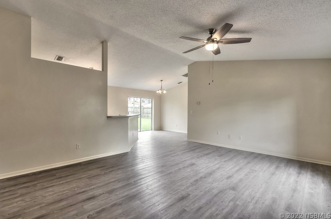 3319 Willow Oak Dr, Edgewater, FL 32141-6527