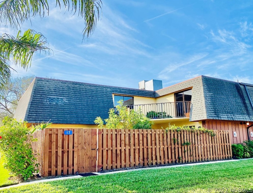 17 Cedar Dunes Dr, New Smyrna, FL 32169