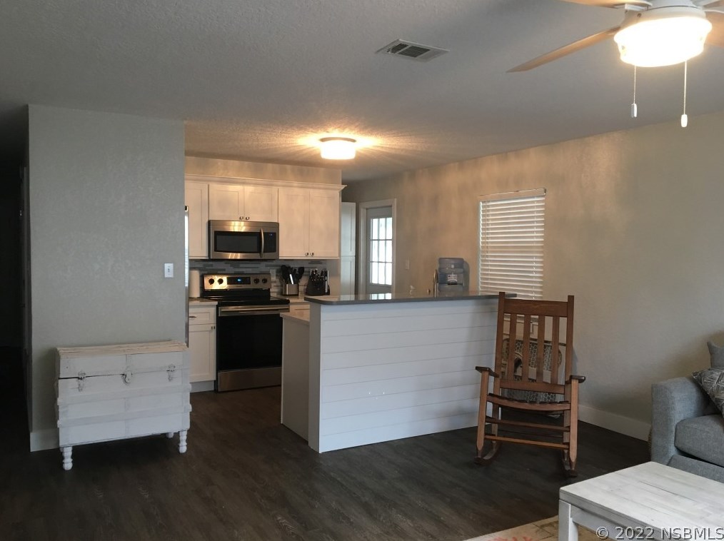 112 Orange Ave, Edgewater FL  32132-2712 exterior