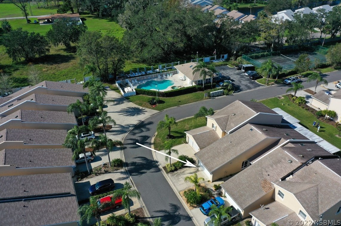 2262 Hawks Cove Cir, New Smyrna, FL 32168-8494