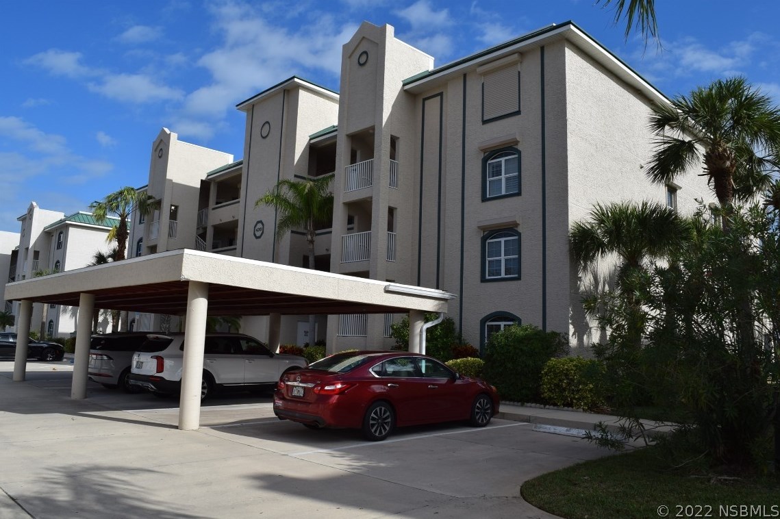 430 Bouchelle Dr, New Smyrna FL 32169-6930 exterior