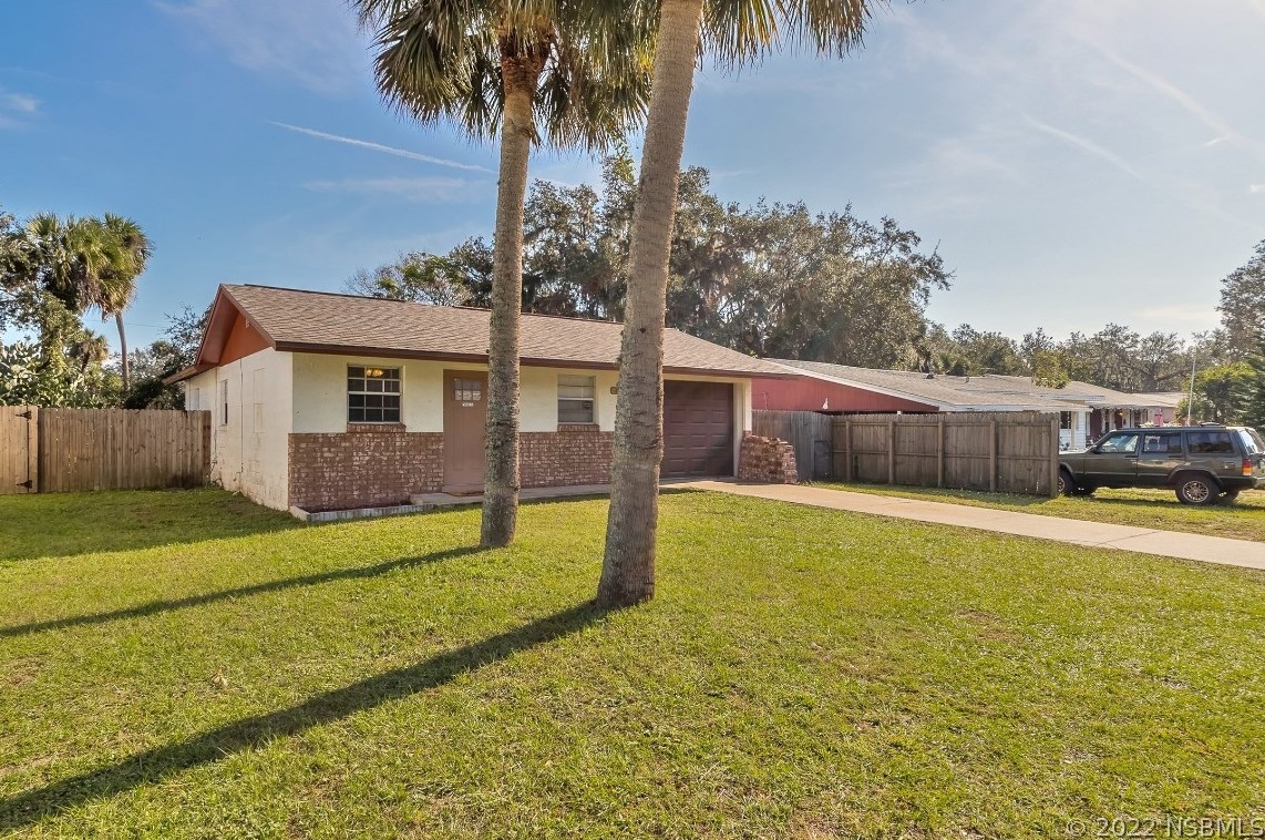 437 Perdita Ave, Edgewater, FL 32132-1521